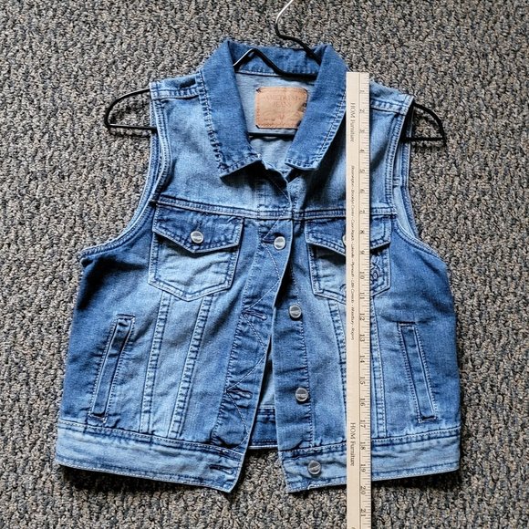 Amethyst Jeans Embroidered  Sleeveless Jean Jacket Denim Vest Size Large - Picture 1 of 14